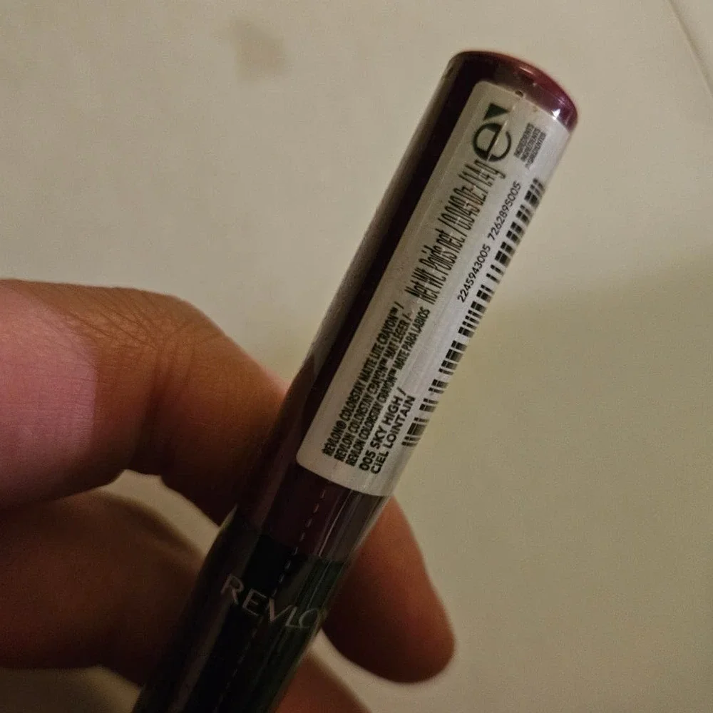 NEW! Revlon Colorstay Matte Lite Crayon 005 Sky High